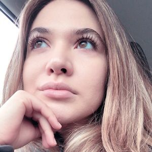 Meet your Posher, Mila